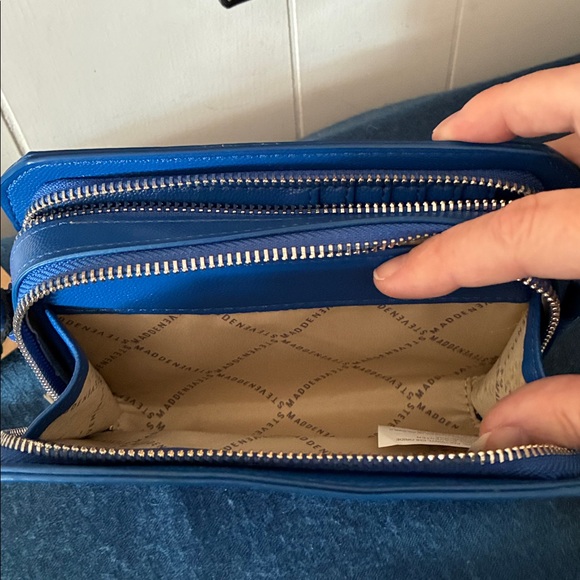 Steve Madden BKarlee Crossbody - Picture 9 of 12